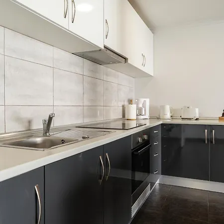 Casa Branca, In The Heart Of Apartman Arco da Calheta