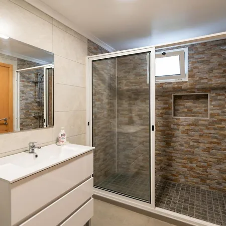 Casa Branca, In The Heart Of Apartman Arco da Calheta