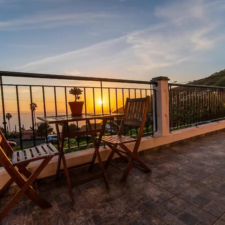 Apartmán Casa Branca, In The Heart Of Arco da Calheta (Madeira)