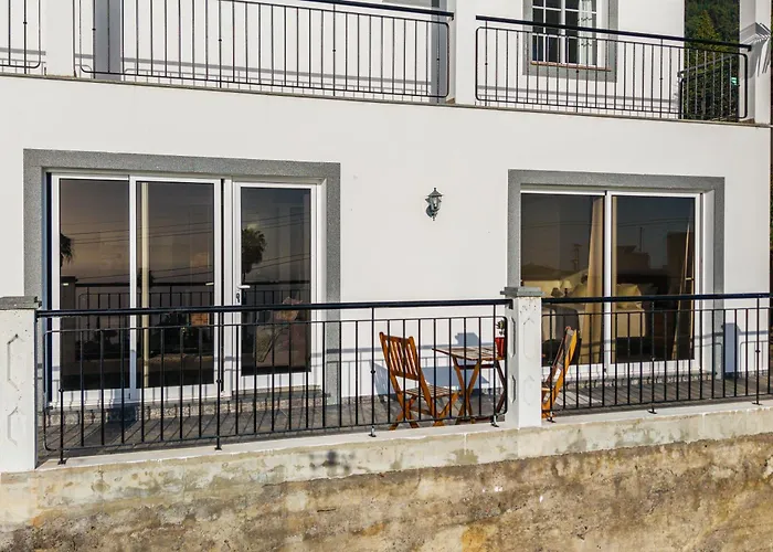 Casa Branca, In The Heart Of Arco da Calheta (Madeira)