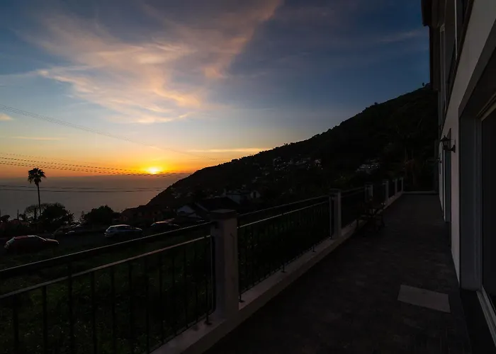 Casa Branca, In The Heart Of * Arco da Calheta (Madeira)
