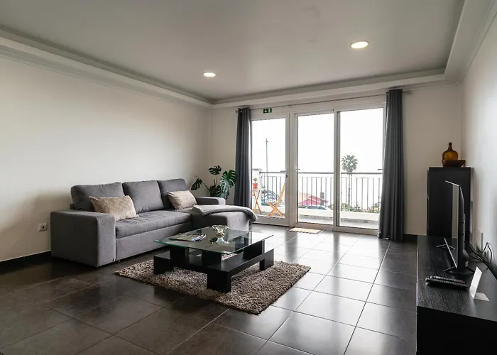 Daire Casa Branca, In The Heart Of Arco da Calheta (Madeira)