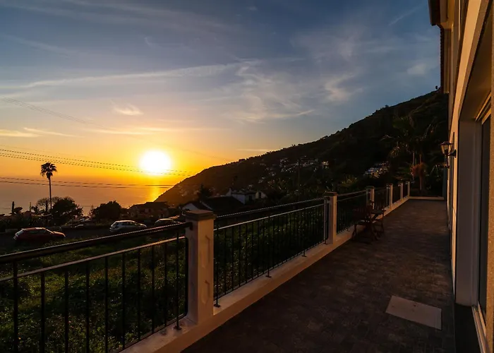 Casa Branca, In The Heart Of Daire Arco da Calheta (Madeira)