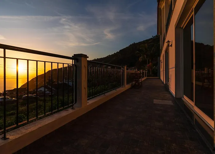 Casa Branca, In The Heart Of Arco da Calheta (Madeira)